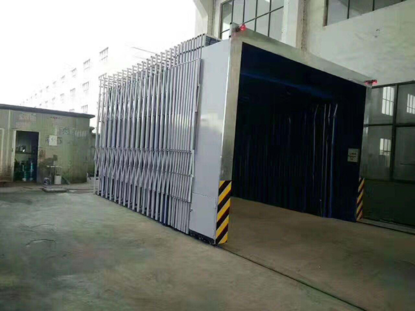 伸缩式喷漆房